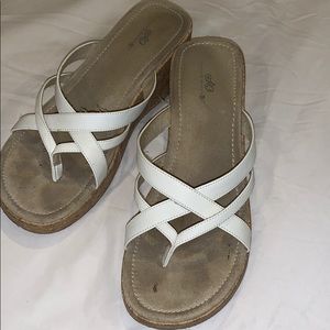 2 inch white wedges